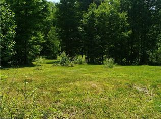 Mennonite Rd, Mantua, OH 44255