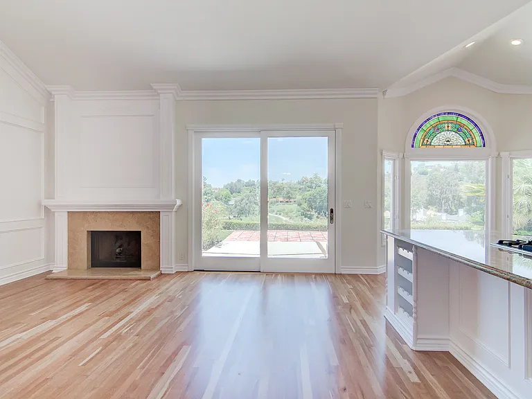 24261 Cascades Dr — Photo 7