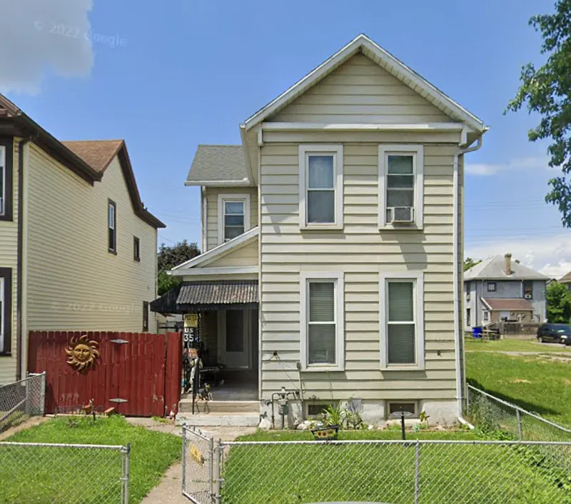 35 Burlington Ave