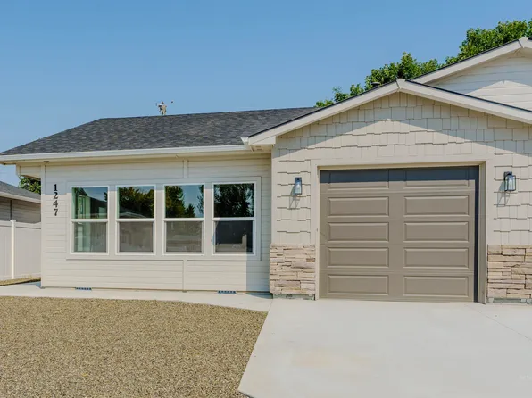 1247 Phillips Cir, Ontario, OR 97914