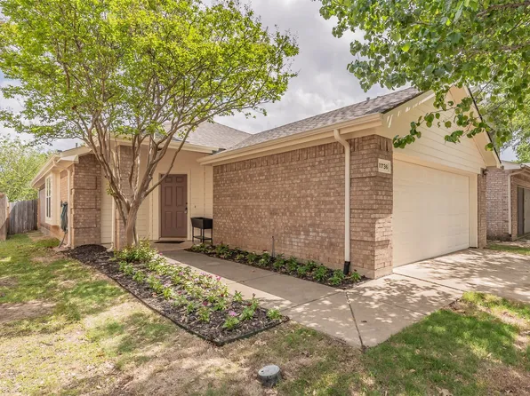 11736 Cottontail Dr, Fort Worth, TX 76244