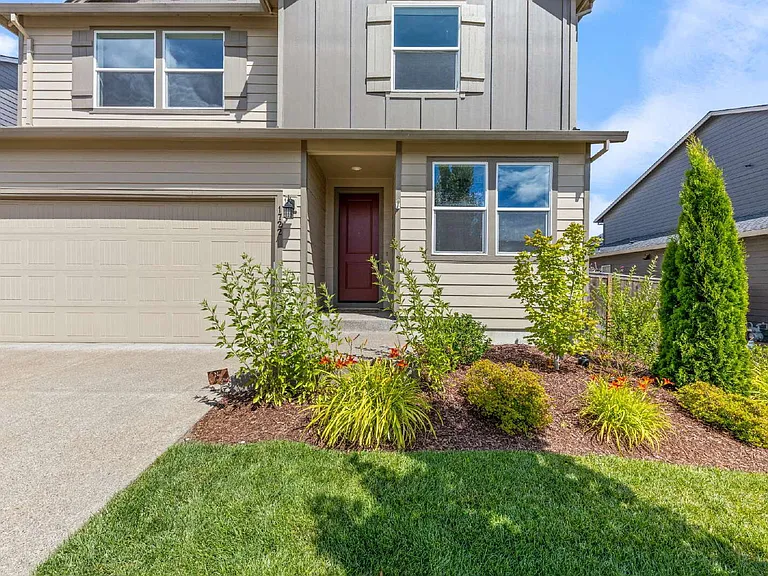 1722 N Kalapuya Pl — Photo 3