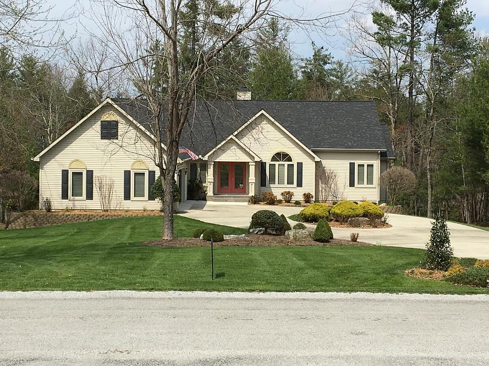1st image of 134 Leyden Dr
