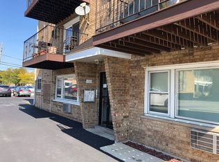 9852 Lawrence Ct APT 1S, Schiller Park, IL 60176