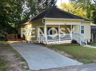 1822 Center Ave, East Pt, GA 30344
