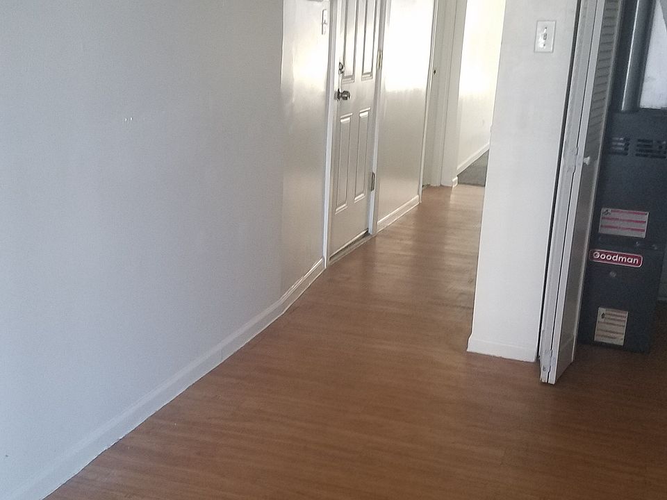 1st image of 200 N California Ave #2B