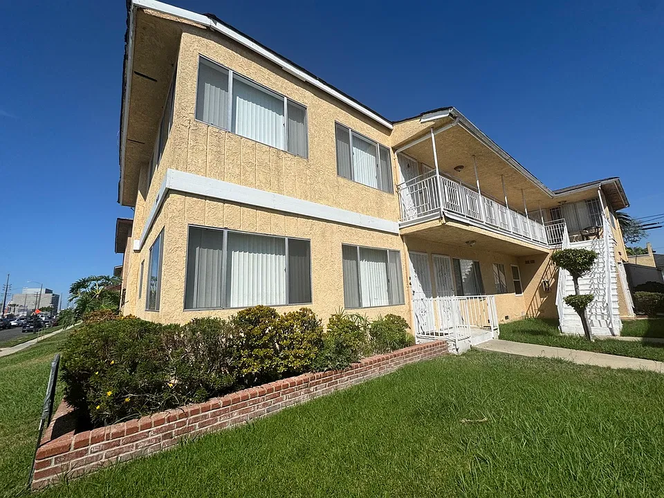 2419 W Imperial Hwy #2