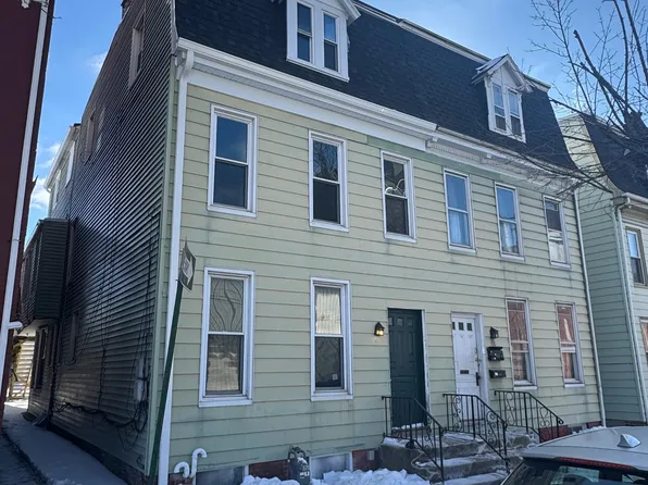 746 W Philadelphia St APT 3, York, PA 17401