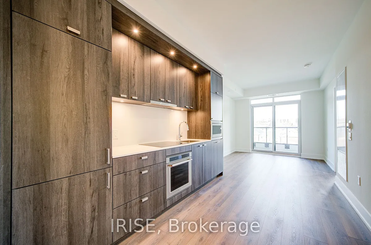 Building Photo - 858 Dupont St #415