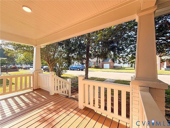 3rd image of 212 Norfolk Ave