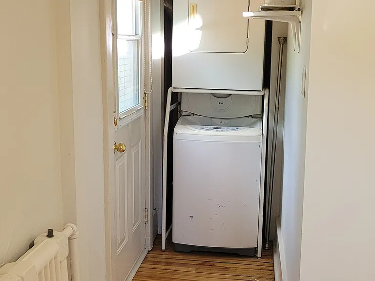 721 Cooper St #C — Photo 16
