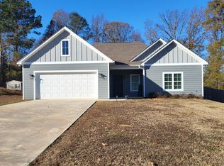 1057 County Road 553, Valley, AL 36854