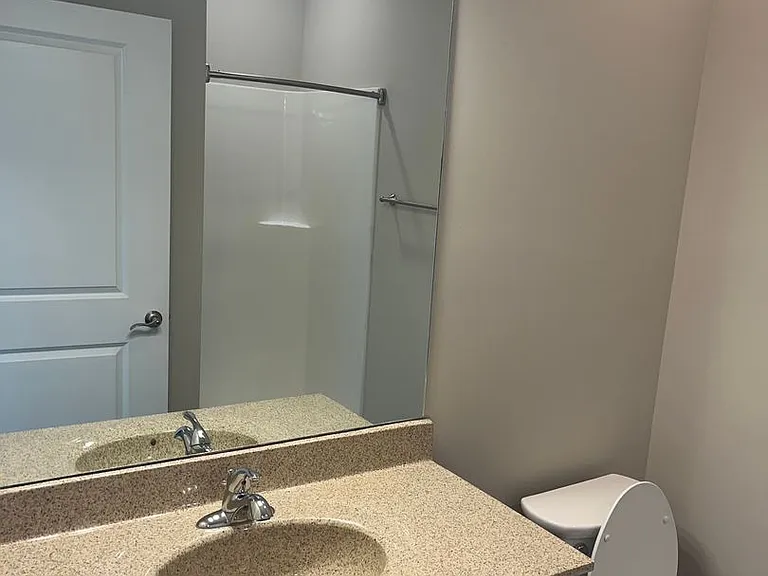 Field Haven Apartments — Photo 46