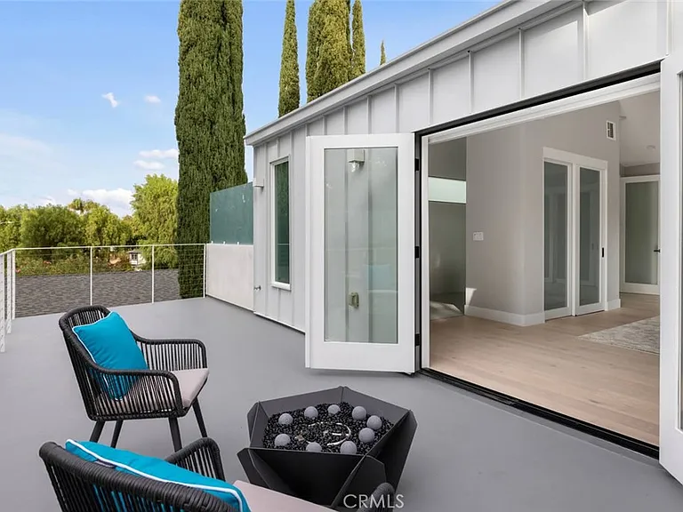 4731 Topanga Canyon Blvd — Photo 27