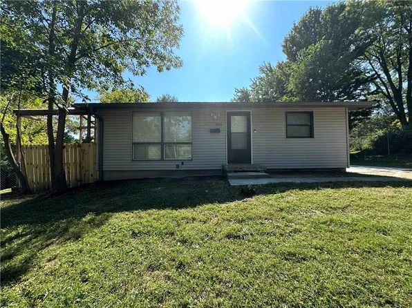 1033 E Frederick St, Independence, MO 64050