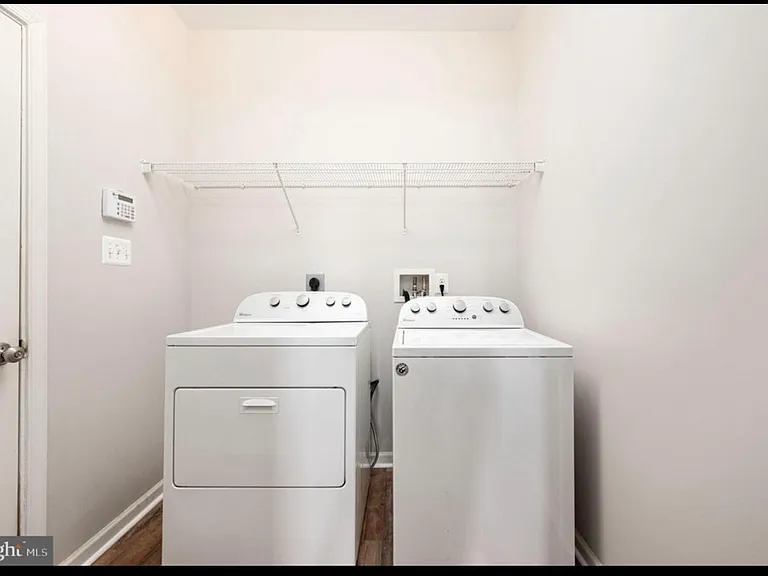 9333 Birch Cliff Dr — Photo 10