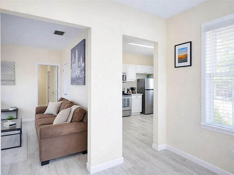 501 S Magnolia Ave #3 — Photo 10
