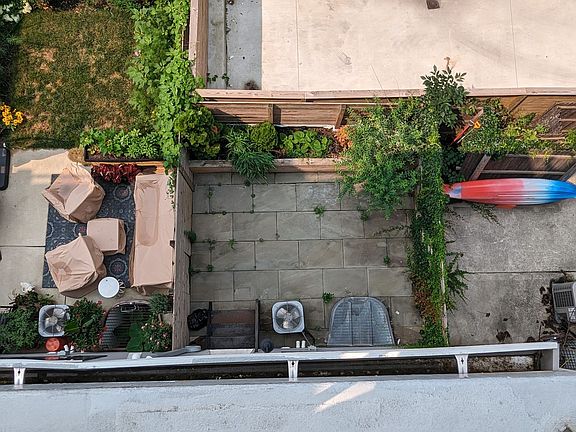 2nd image of 2050 E Susquehanna Ave