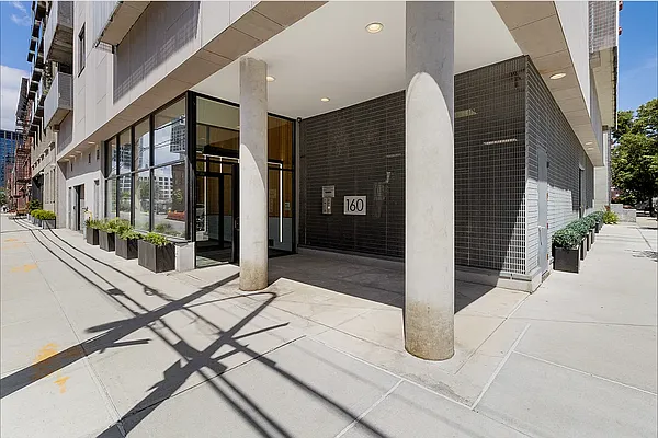 Rented by Tesla Realty Group LLC | media 21