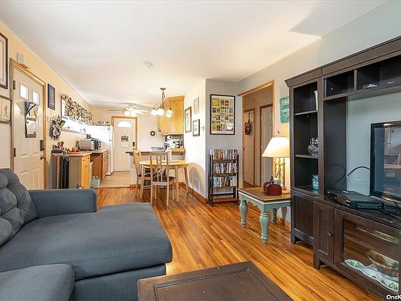 5th image of 304 Philadelphia Ave