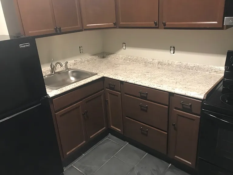 55 N Main St #9RESIDENTIAL — Photo 3