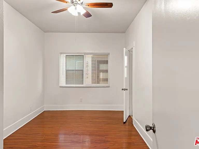 2928 Walton Ave #2930 — Photo 15