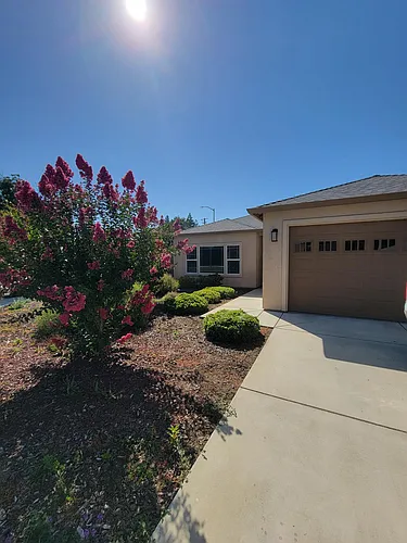 211 Danielson Ln Photo 1