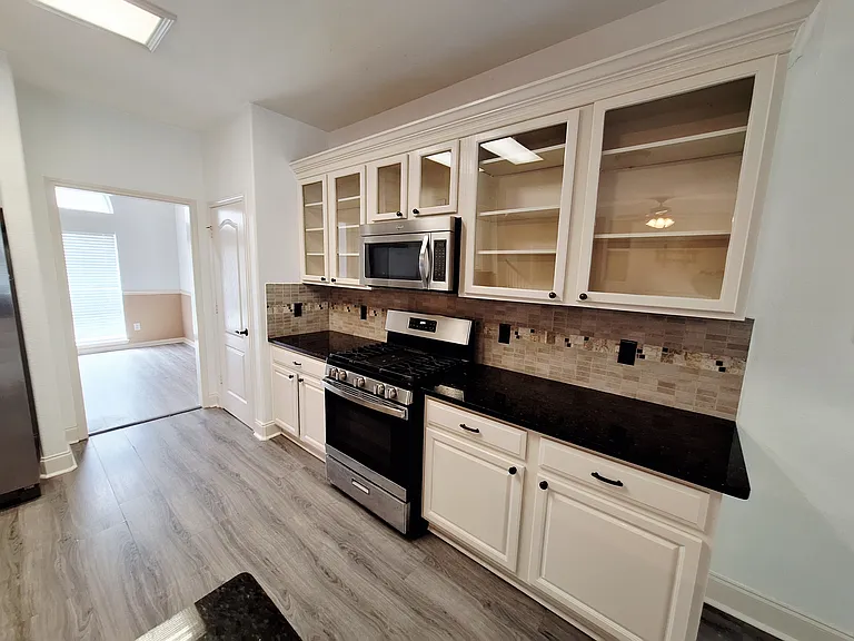 2122 Wheaton Trl — Photo 17