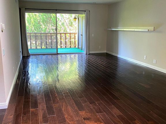 Beautiful Hardwood Entrance