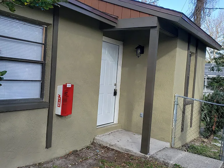 15633 Avalon Ave #C — Photo 2