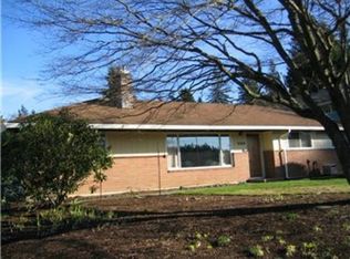 19824 Ashworth Ave N, Shoreline, WA 98133