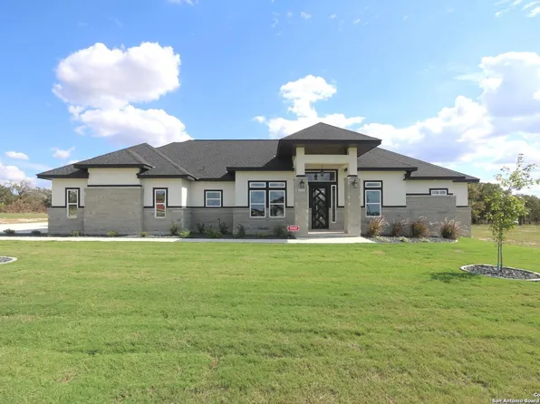128 HONDO RIDGE, La Vernia, TX 78121