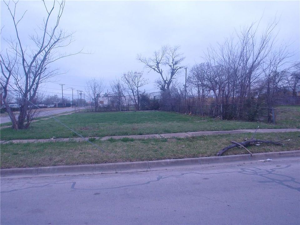 2nd image of 720 Kentucky Ave