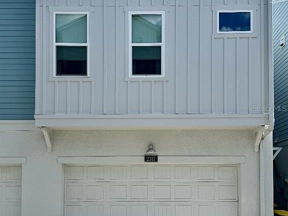 3rd image of 2317 LINDSTROM STREET