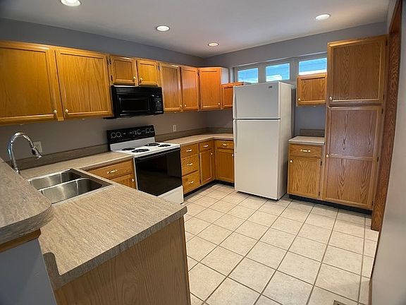 2nd image of 6016 N Frostwood Pkwy
