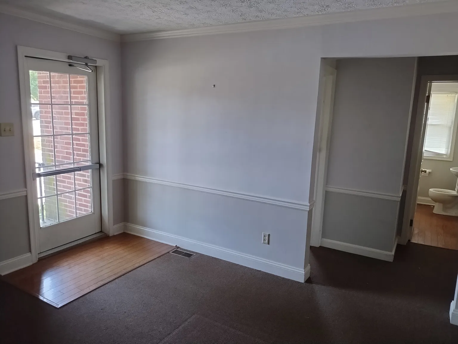 4 bed, 1080 sqft, $1,290 — Photo 2