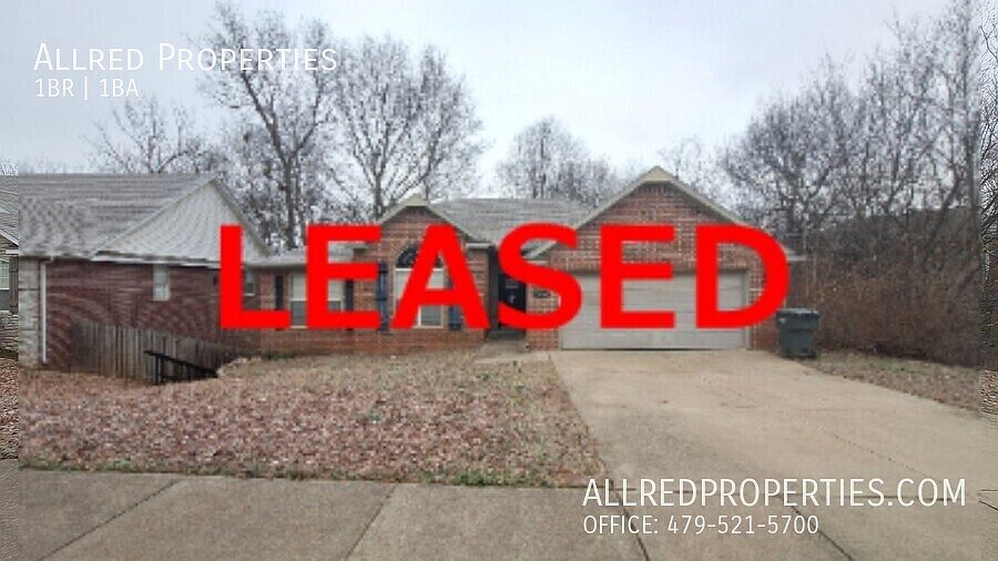 1st image of 1390 W Wedington Dr #4