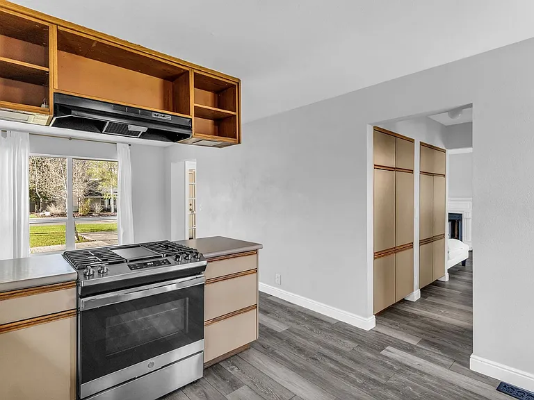 2035 Lucky John Dr — Photo 13