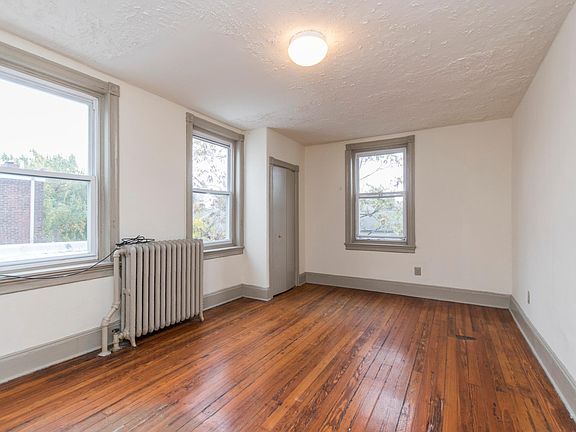 5th image of 2229 N Park Ave