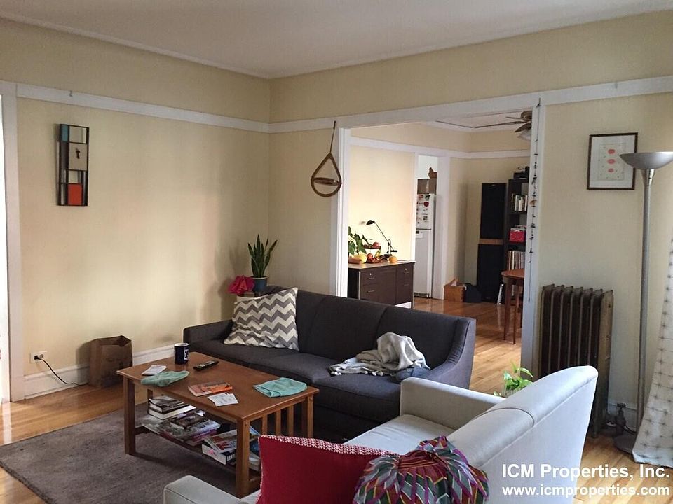 1st image of 3811 N Lawndale Ave #3EE