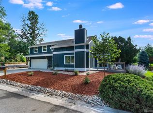 1004 W Peakview Cir, Littleton, CO 80120