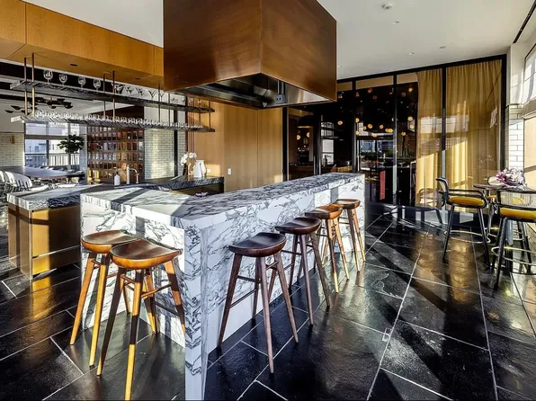 180 Front Street image 8 of 37