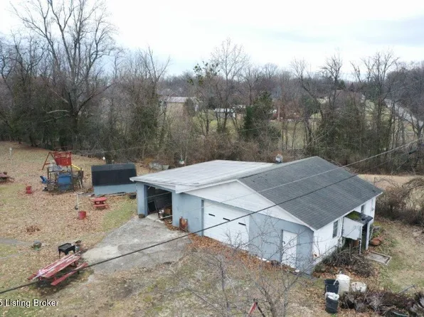 1472 Tucker Dr, Bardstown, KY 40004