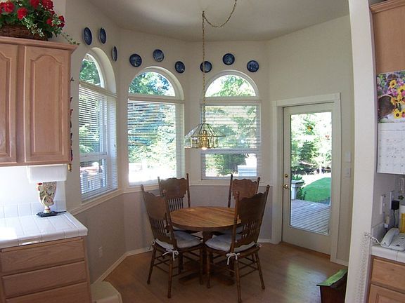 3rd image of 6482 Wexford Ave SW