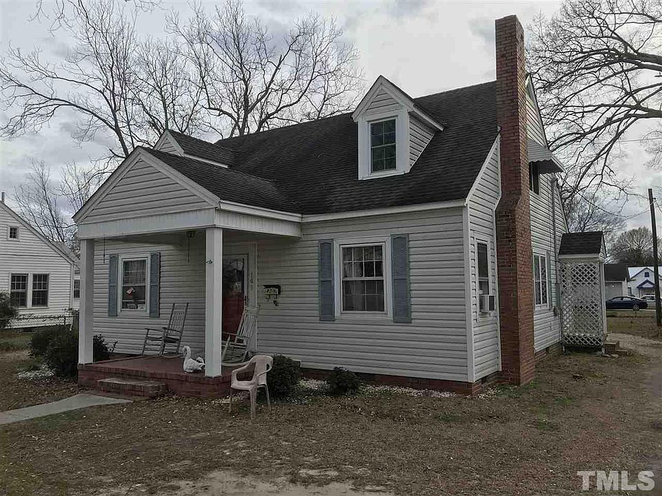 1st image of 107 W Pearsall St