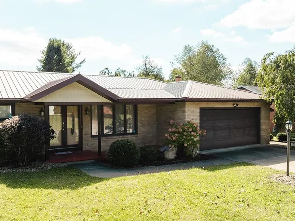 1075 Maumee Ave, Mansfield, OH 44906