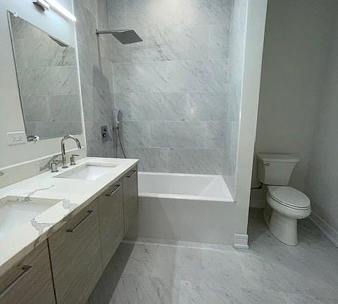 5th image of 1732 N Whipple St #3