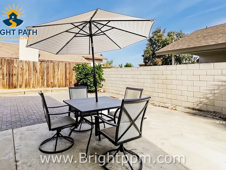 25280 Bay Ave — Photo 30