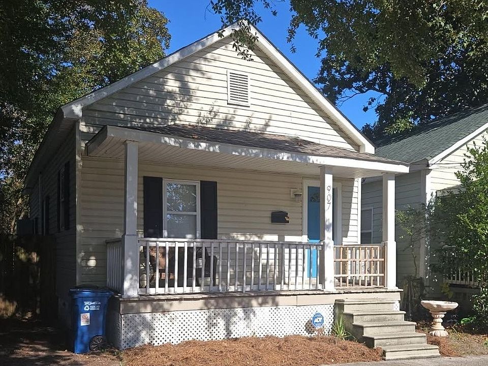 1st image of 907 Dock St
