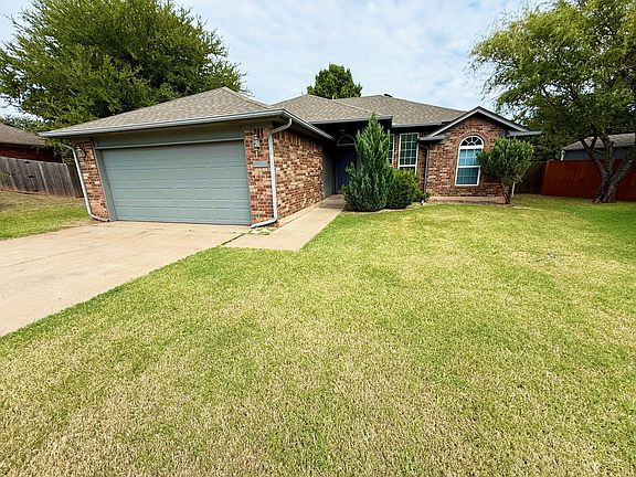 2nd image of 2509 Arbor Dr